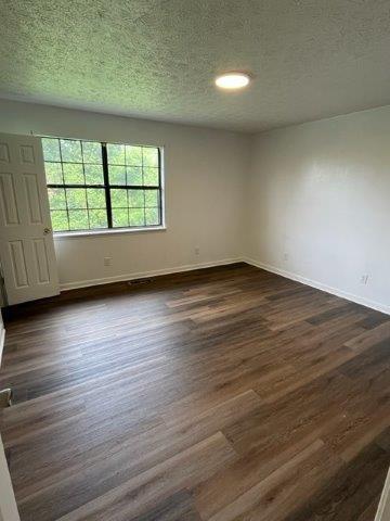 More Photos Of 204 N 12th St, LaFollette Apartments For Sale