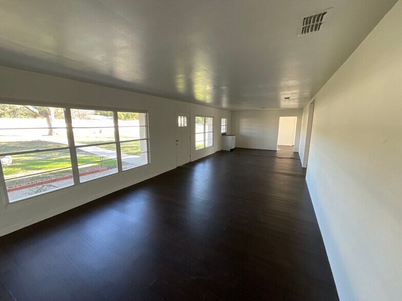 More Photos Of 14601 W Highway 71, Austin Office Residential For Sale