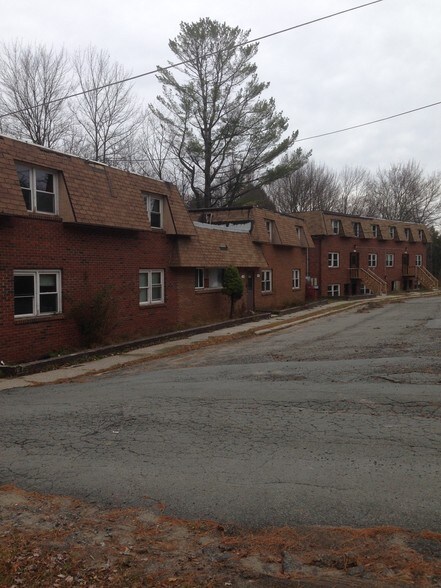 More Photos Of 10-20 Dorm Dr, Hurleyville Apartments For Sale