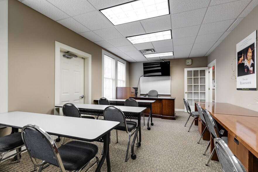 More Photos Of 11533 Nuckols Rd, Glen Allen Medical For Sale