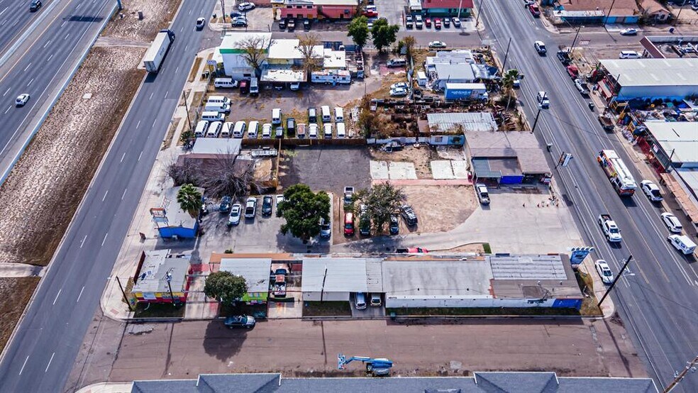 More Photos Of 3002 Santa Ursula Ave, Laredo General Retail For Sale