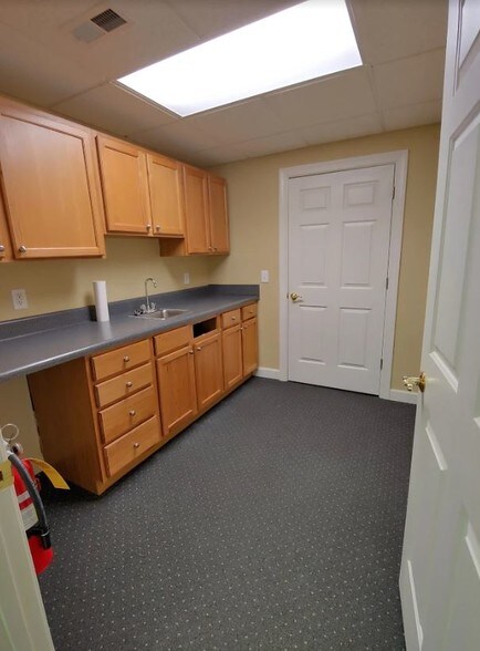 More Photos Of 1836 Eastchester Dr, High Point Office For Sale