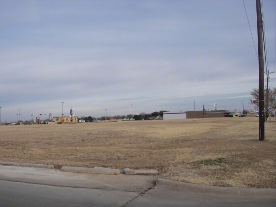 More Photos Of 150 S Pioneer St, Abilene Land For Sale