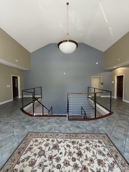 More Photos Of 550 Long Point Rd, Mount Pleasant Medical For Lease