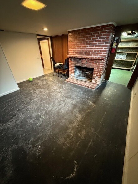 More Photos Of 4245 SW 109th Ave, Beaverton Office For Lease