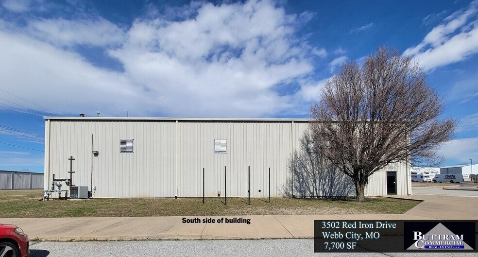 Primary Photo Of 3502 Red Iron Dr, Webb City Warehouse For Sale