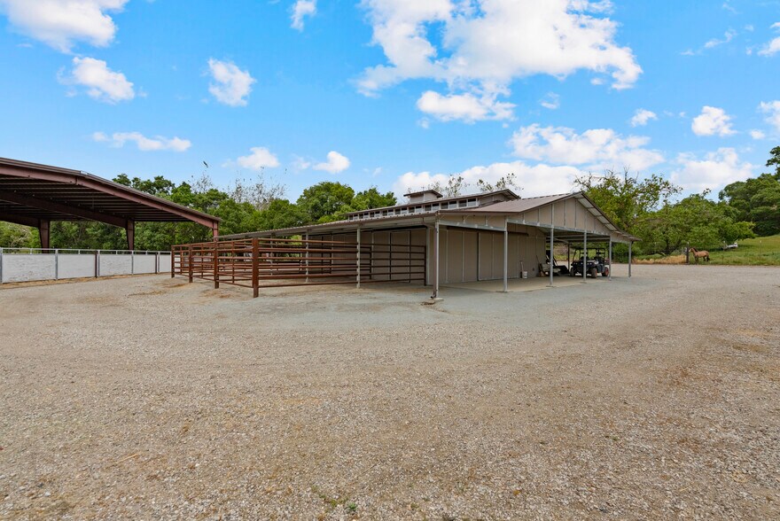 More Photos Of 804 Comstock Rd, Hollister Land For Sale