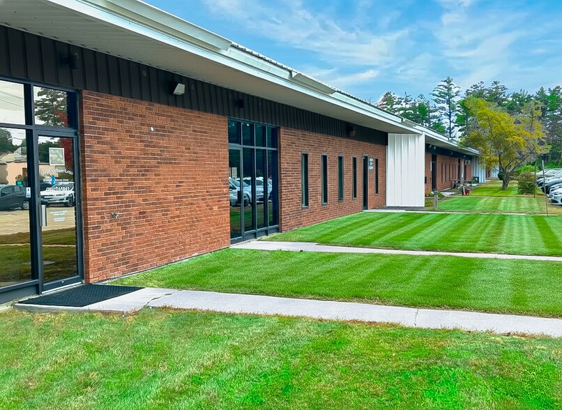 More Photos Of 2 Industrial Park Dr, Concord Service For Lease