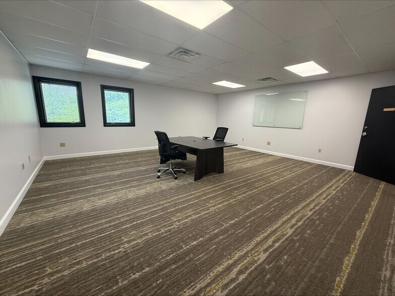 More Photos Of 5695 Avery Rd, Dublin Office For Lease