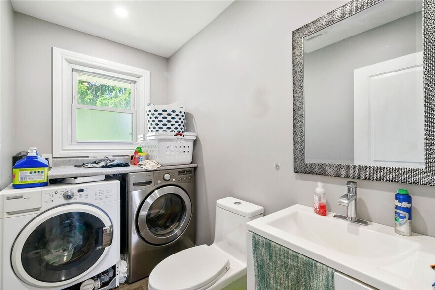 More Photos Of 383731 Salford Rd, Salford Freestanding For Sale