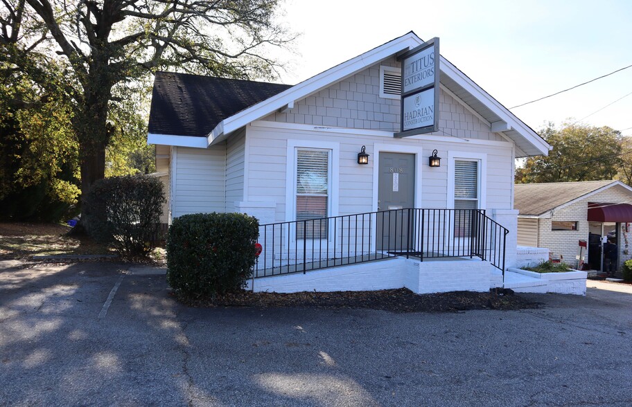 Primary Photo Of 808 Laurens Rd, Greenville Office For Sale