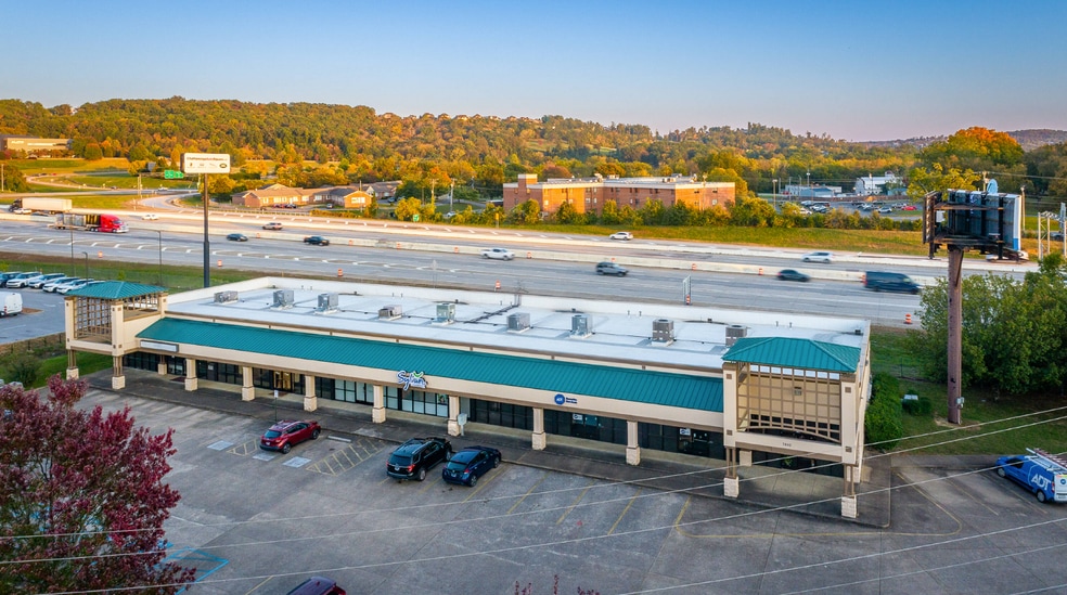 Primary Photo Of 7610 Hamilton Park Dr, Chattanooga Office For Sale