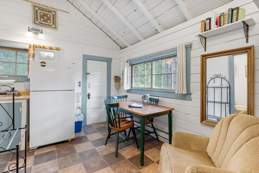 More Photos Of 3481 N Highway 83, Seeley Lake Hotel For Sale
