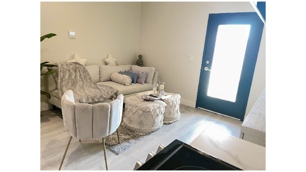 More Photos Of 1915 S St, Sacramento Apartments For Sale