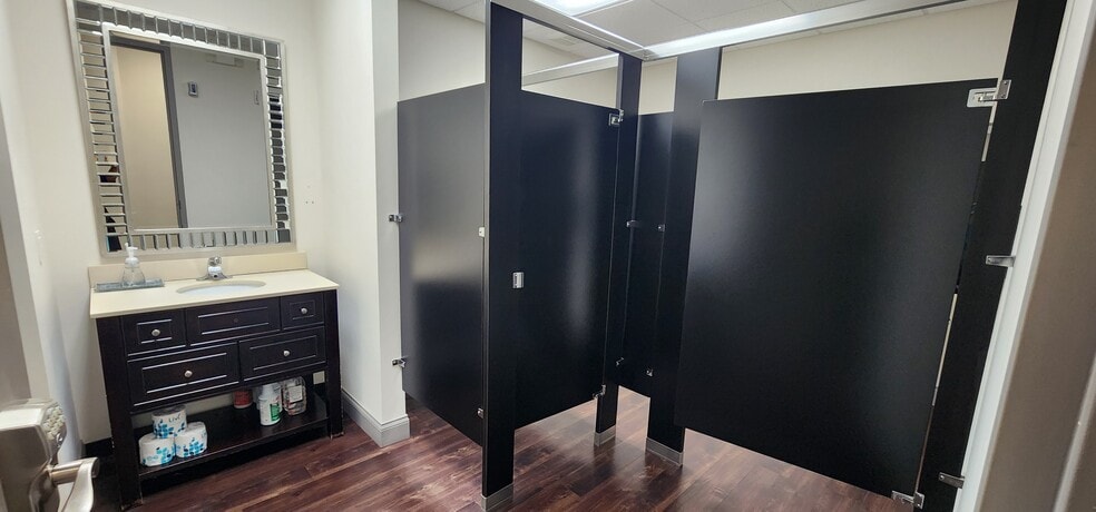 More Photos Of 507 N Franklin St, Tampa Office For Lease