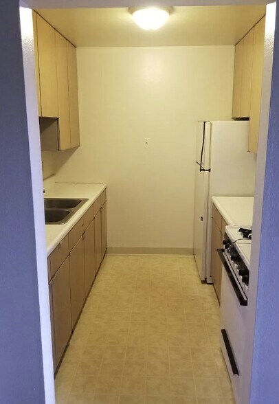 More Photos Of 220 28th Street Dr SE, Cedar Rapids Apartments For Sale