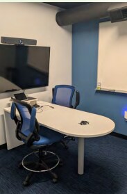 More Photos Of 1401 Commerce Pky, Bloomington Flex For Lease