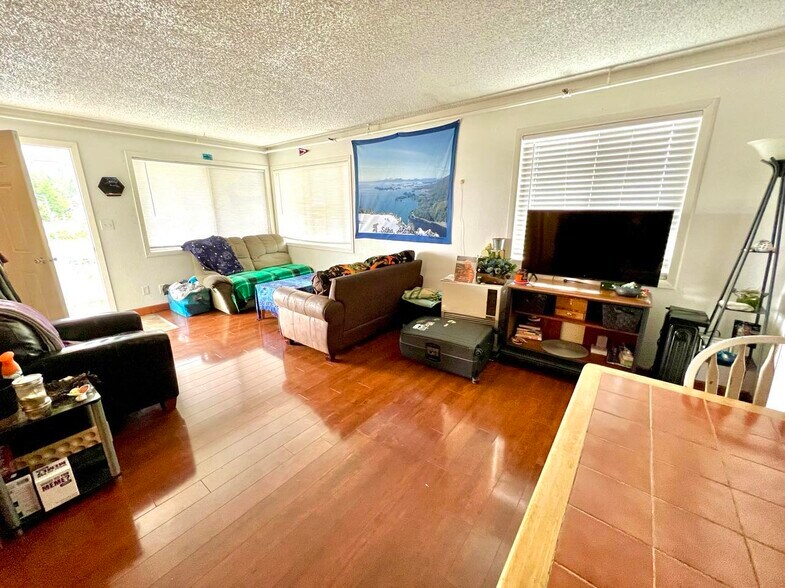 More Photos Of 803 Halibut Point Rd, Sitka Storefront Retail Residential For Sale