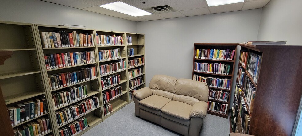 More Photos Of 2300 Greene Way, Louisville Office For Sale