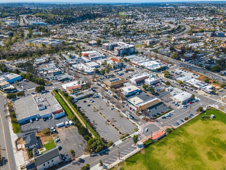 More Photos Of 350 E Broadway, Vista Storefront Retail Office For Lease