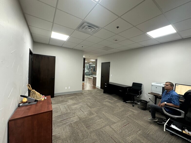More Photos Of 4320 N Belt Line Rd, Irving Office For Lease