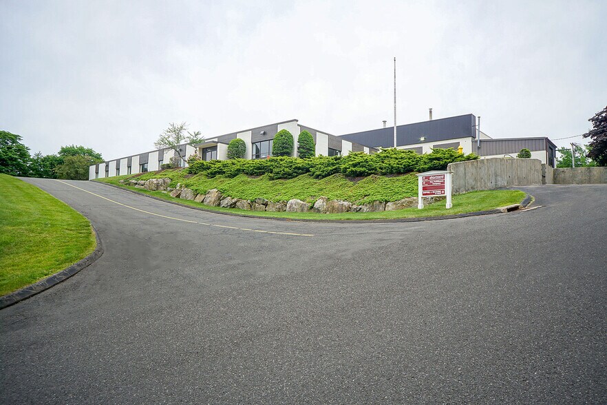 Primary Photo Of 562 Captain Neville Dr, Waterbury Manufacturing For Lease