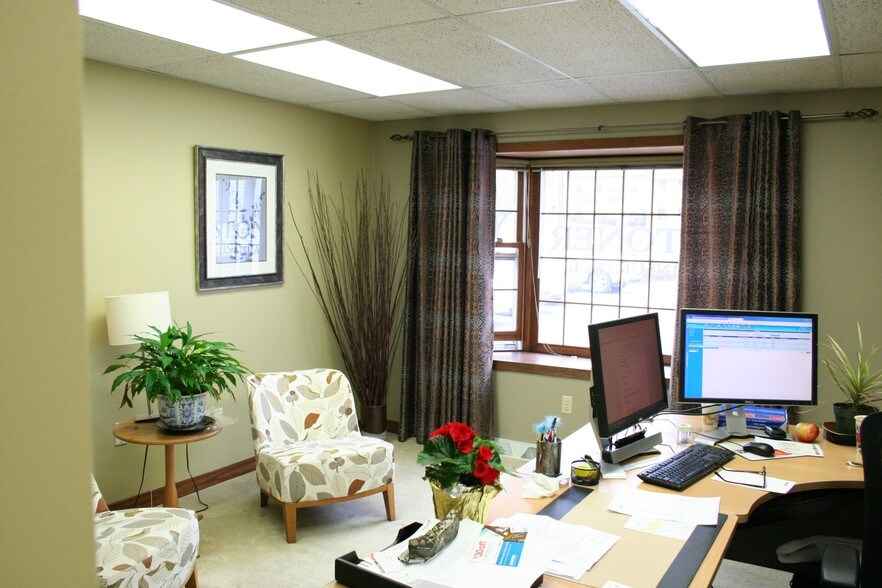 More Photos Of 345 Boston Post Rd, Sudbury Medical For Lease