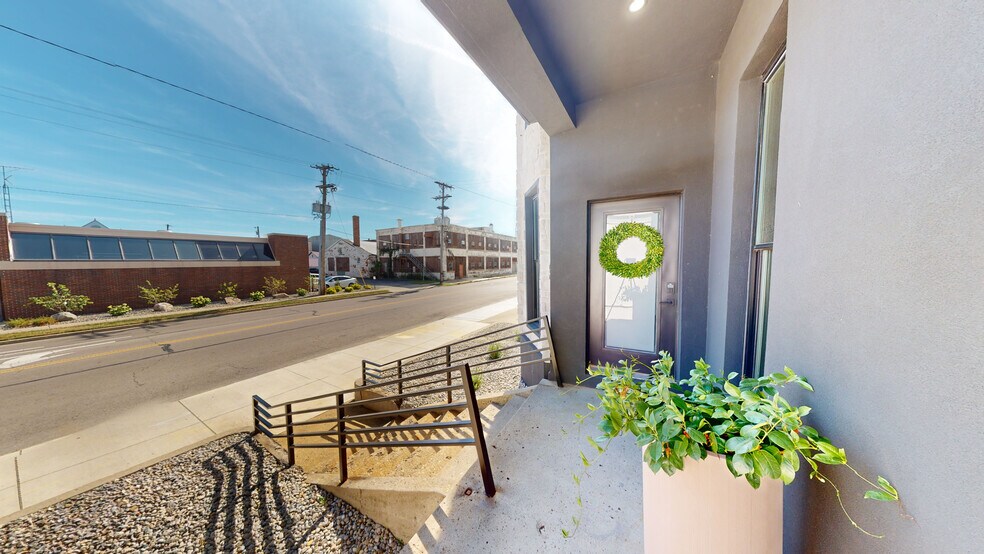 More Photos Of 312 Sycamore St, Greenville Storefront Retail Office For Sale