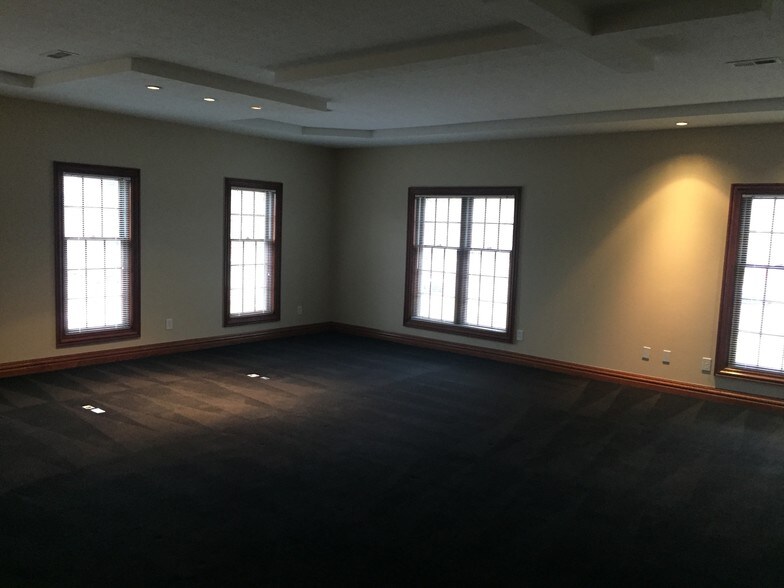 More Photos Of 805 Hillsdowne Rd, Westerville Medical For Sale