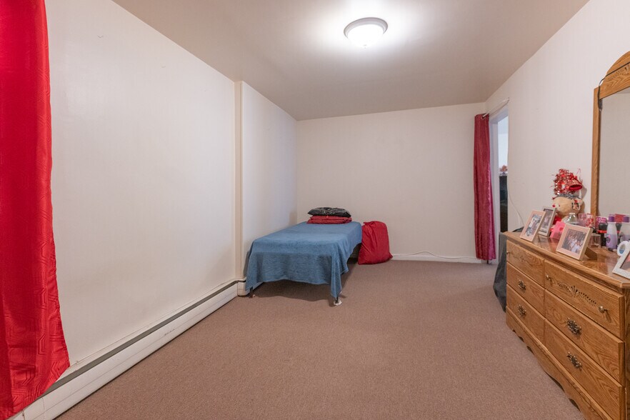 More Photos Of 614-616 Broadway, Bayonne Restaurant For Sale