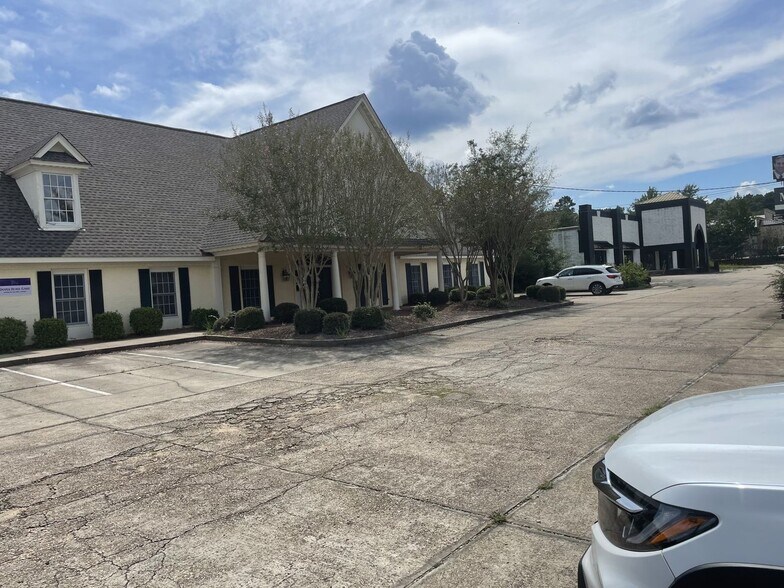 Primary Photo Of 6606 Highway 98 W, Hattiesburg Office For Sale