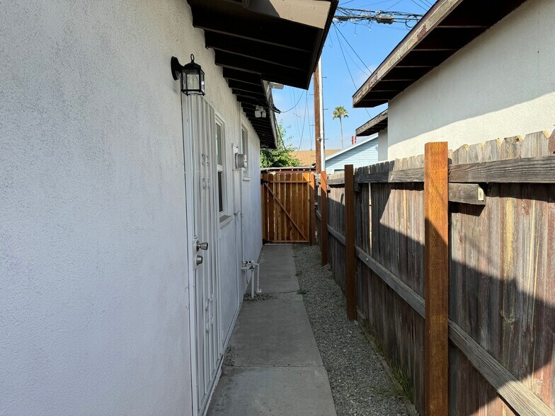 More Photos Of 829 S Claudina St, Anaheim Apartments For Sale