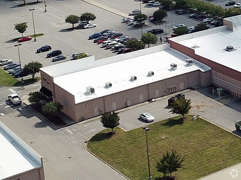 More Photos Of 3401 Raleigh Road Pky W, Wilson Freestanding For Lease