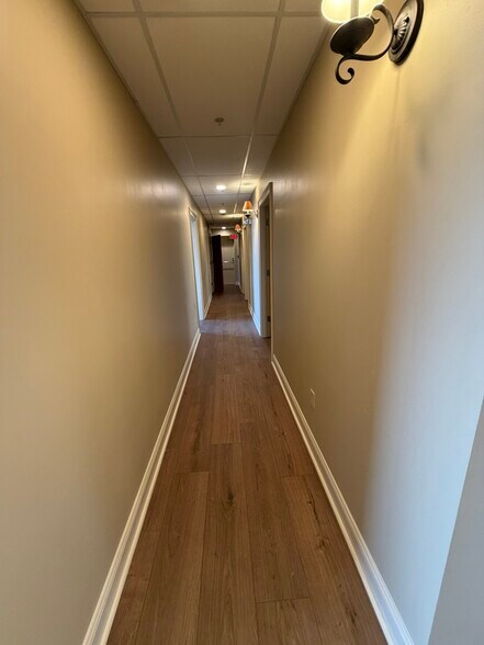 More Photos Of 327 Main St, Greenwood Office For Lease