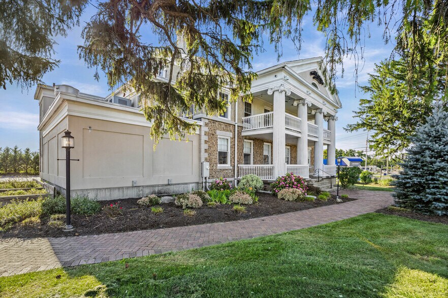 More Photos Of 3610 County Road 6, Geneva Restaurant For Sale