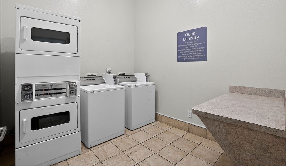 More Photos Of 415 Fm 1960 Rd E, Houston Hotel For Sale