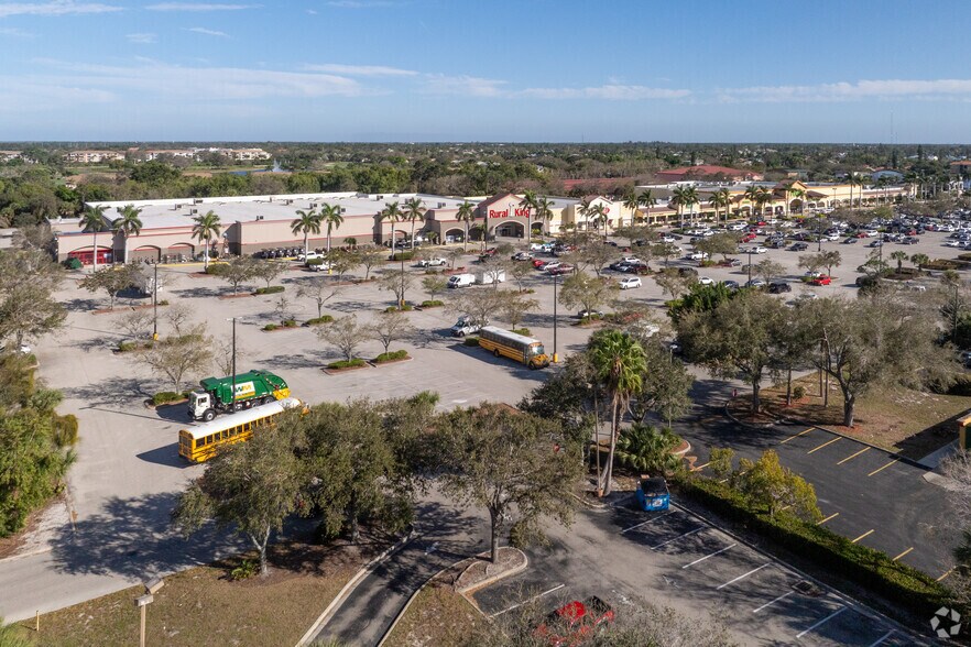 More Photos Of 26831-26841 S Tamiami Trl, Bonita Springs General Retail For Lease