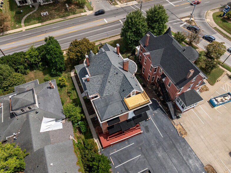 More Photos Of 1542 Frederica St, Owensboro Office Residential For Sale