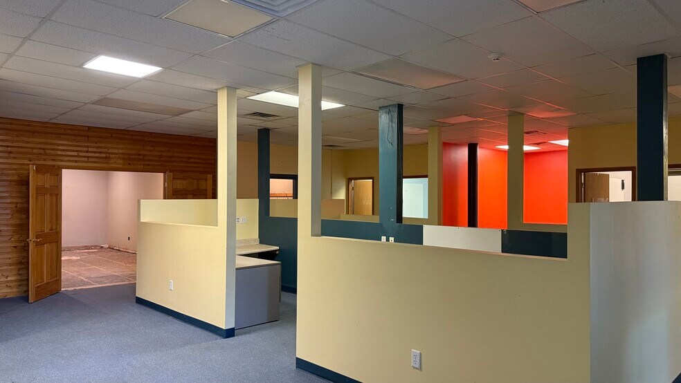 More Photos Of 5144-5174 College Corner Pike, Oxford Freestanding For Lease