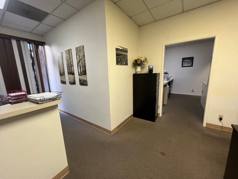 More Photos Of 141 Duesenberg Dr, Thousand Oaks Medical For Sale