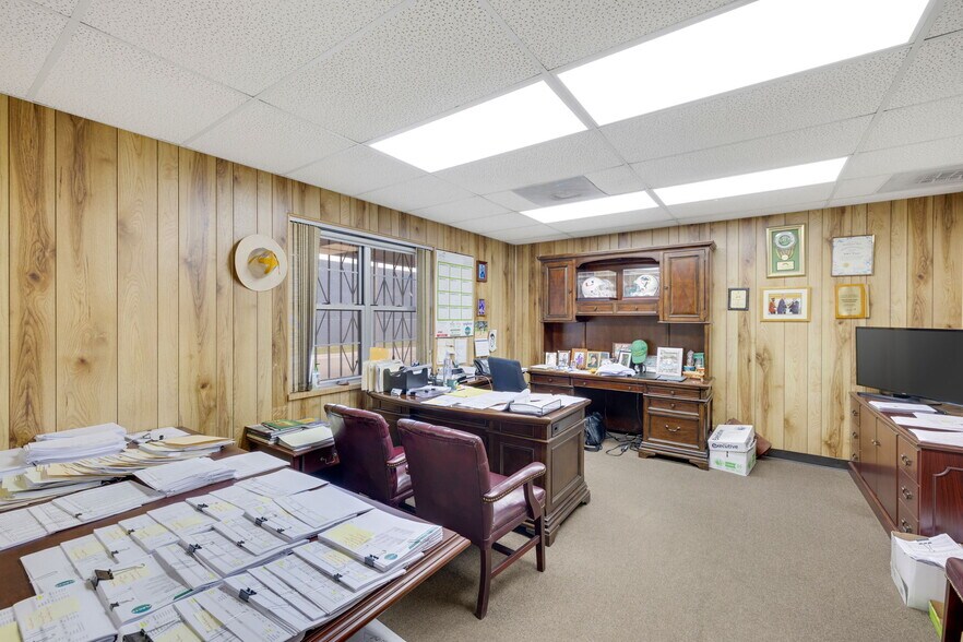 More Photos Of 12175 NW 98th Ave, Hialeah Warehouse For Sale