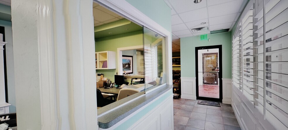 More Photos Of 3900 Colonial Blvd, Fort Myers Unknown For Lease