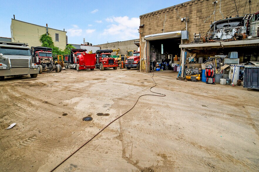 More Photos Of 1614 McDonald St, Bronx Manufacturing For Sale