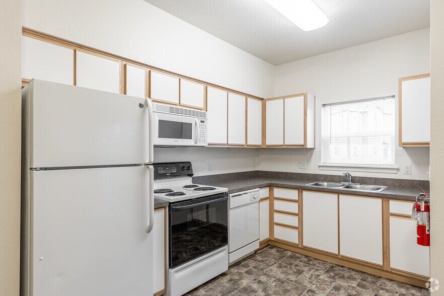 More Photos Of 2211 McKinney Ln, Lebanon Apartments For Sale