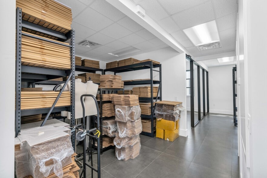 More Photos Of 8118 Fry Rd, Cypress Office For Sale