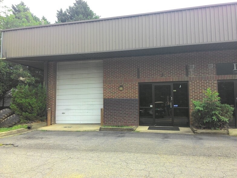 More Photos Of 1601 A E Geer St, Durham Light Manufacturing For Lease