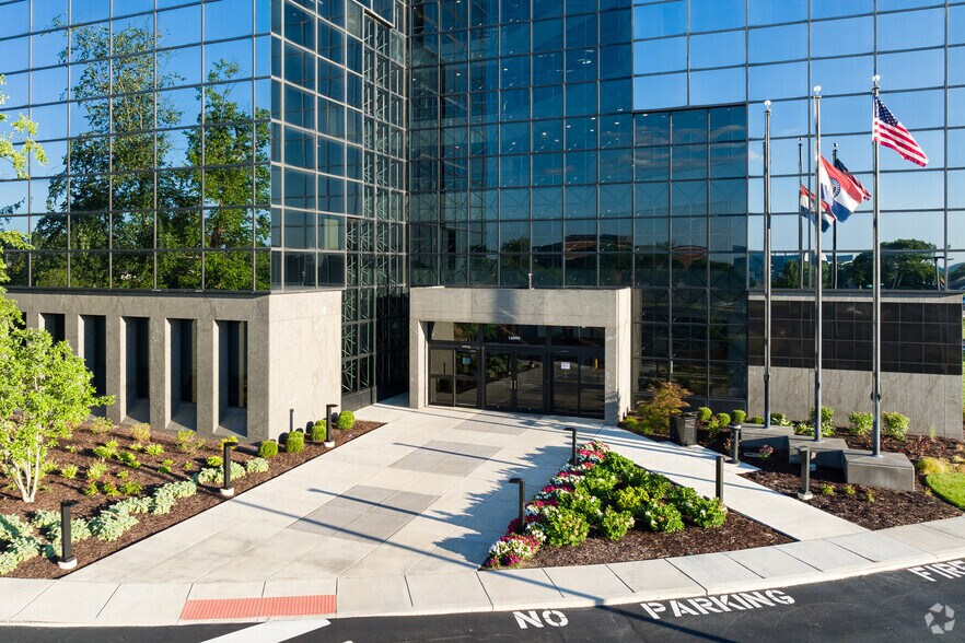 More Photos Of 16090 Swingley Ridge Rd, Chesterfield Office For Lease