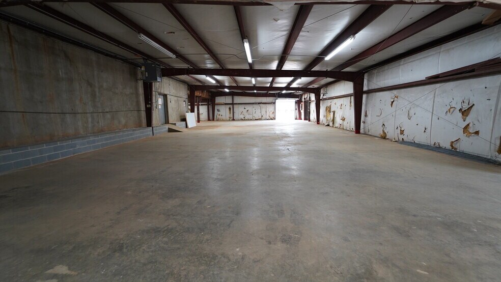 More Photos Of 662 Angus Ct, Rural Hall Light Distribution For Lease