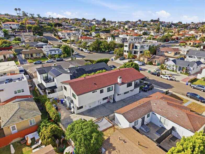 More Photos Of 3129 Emerson St, San Diego Apartments For Sale