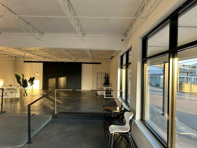 More Photos Of 1930 N Broadway St, Oklahoma City Office For Sale